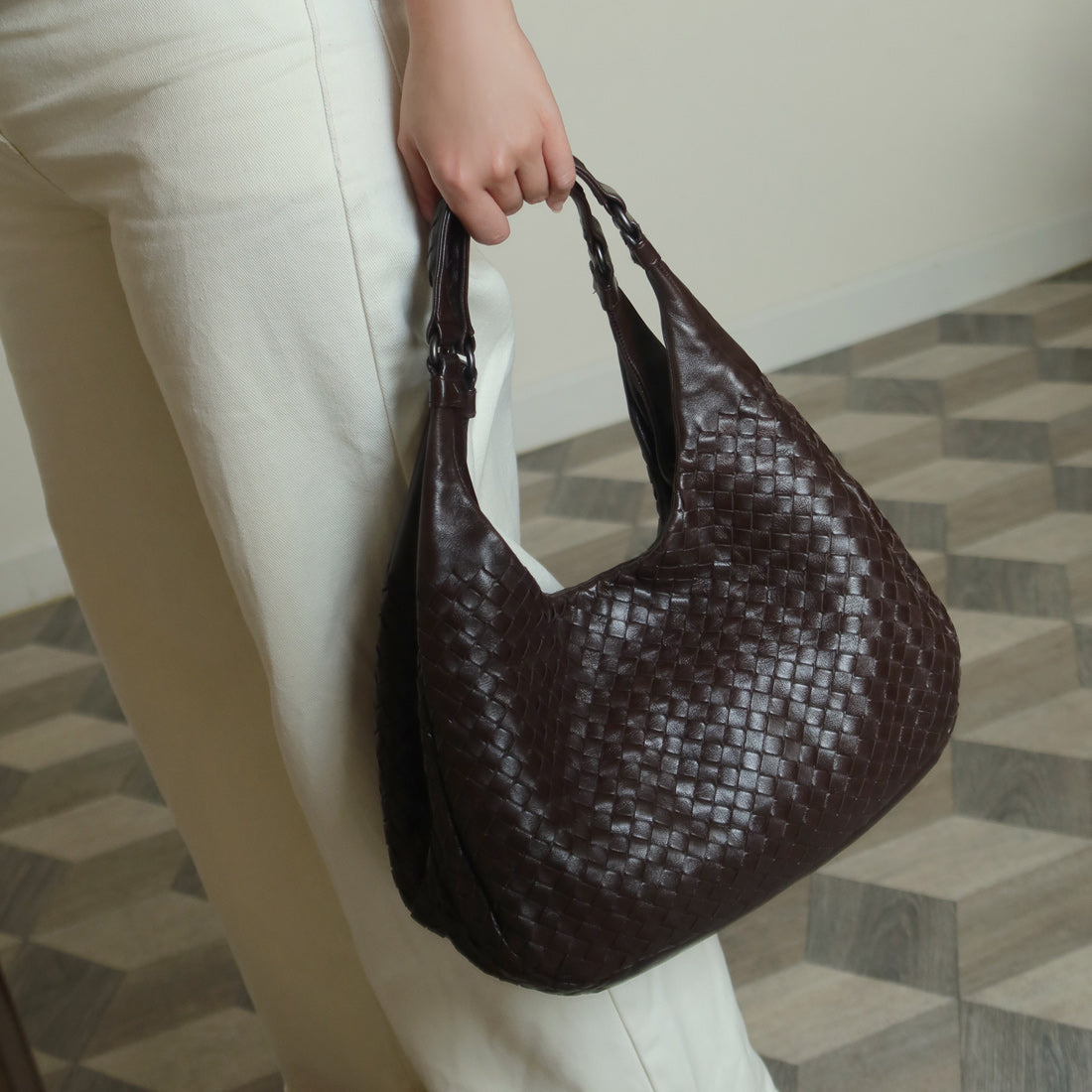 Bottega Veneta Vintage Dark Brown Intrecciato Campana Hobo Shoulder Bag