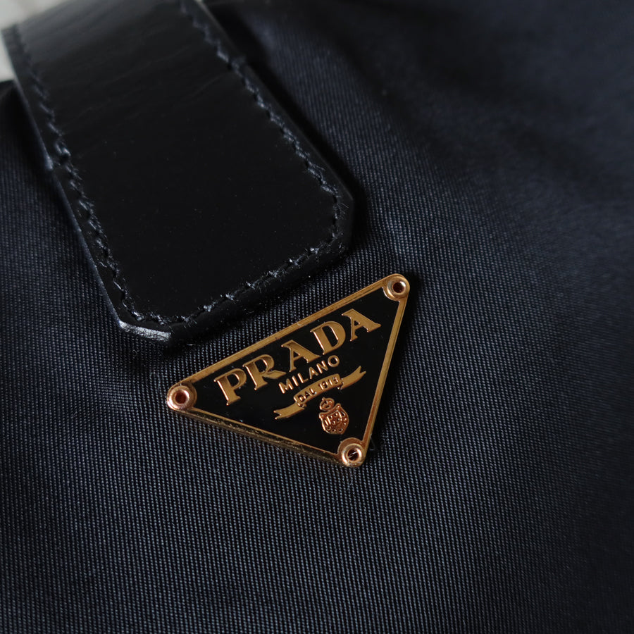 Rare Prada Vintage Black Nylon Tessuto Reversible Rose Gold Turn lock Hobo Bag