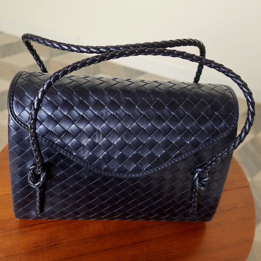 Bottega Veneta Vintage Intrecciato Weave Clasp Top Handle Bag
