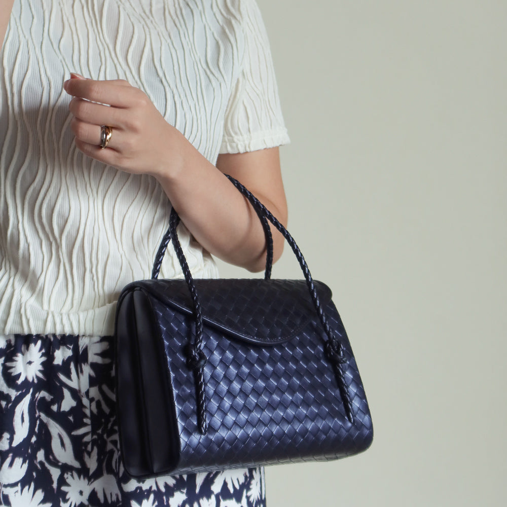 Bottega Veneta Vintage Intrecciato Weave Clasp Top Handle Bag