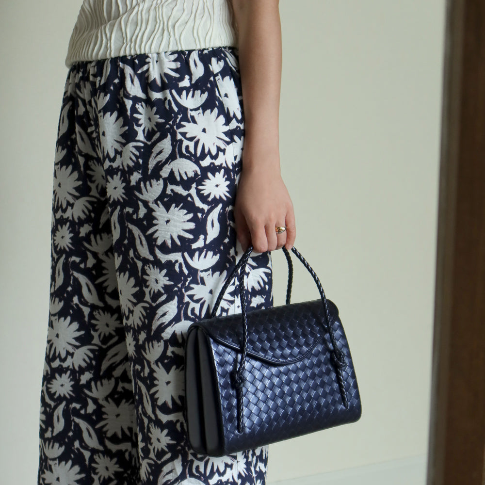 Bottega Veneta Vintage Intrecciato Weave Clasp Top Handle Bag