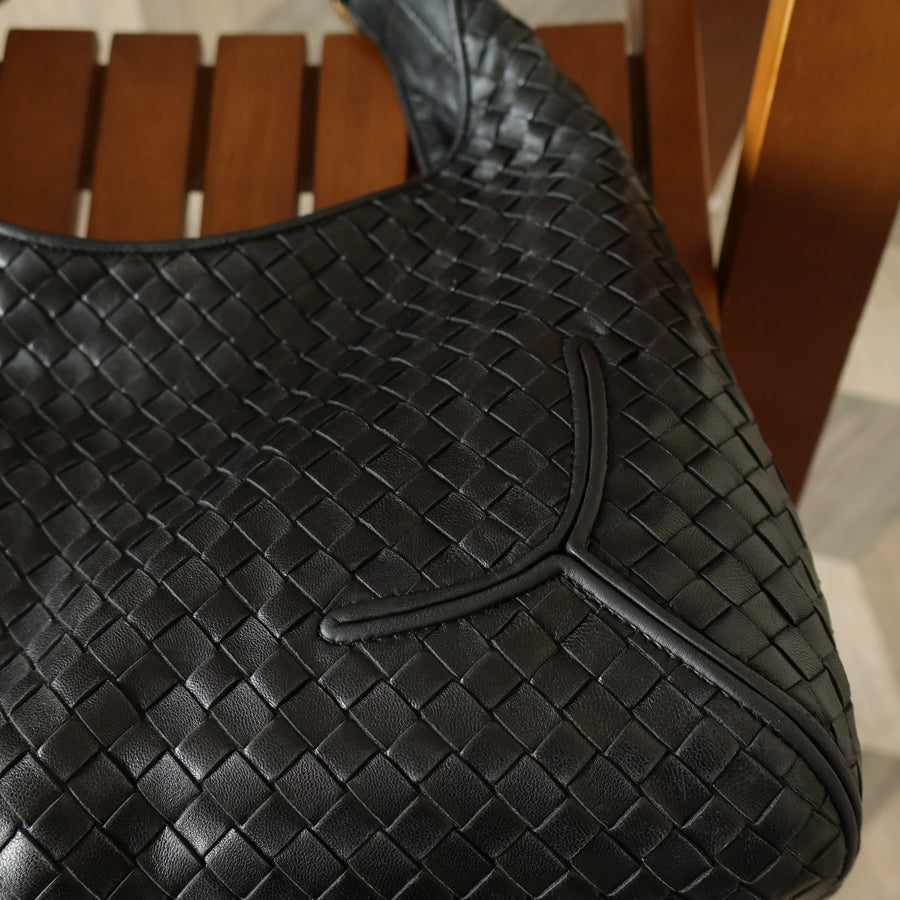 Bottega Veneta Vintage Black Intrecciato Gold Ring Medium Hobo Shoulder Bag