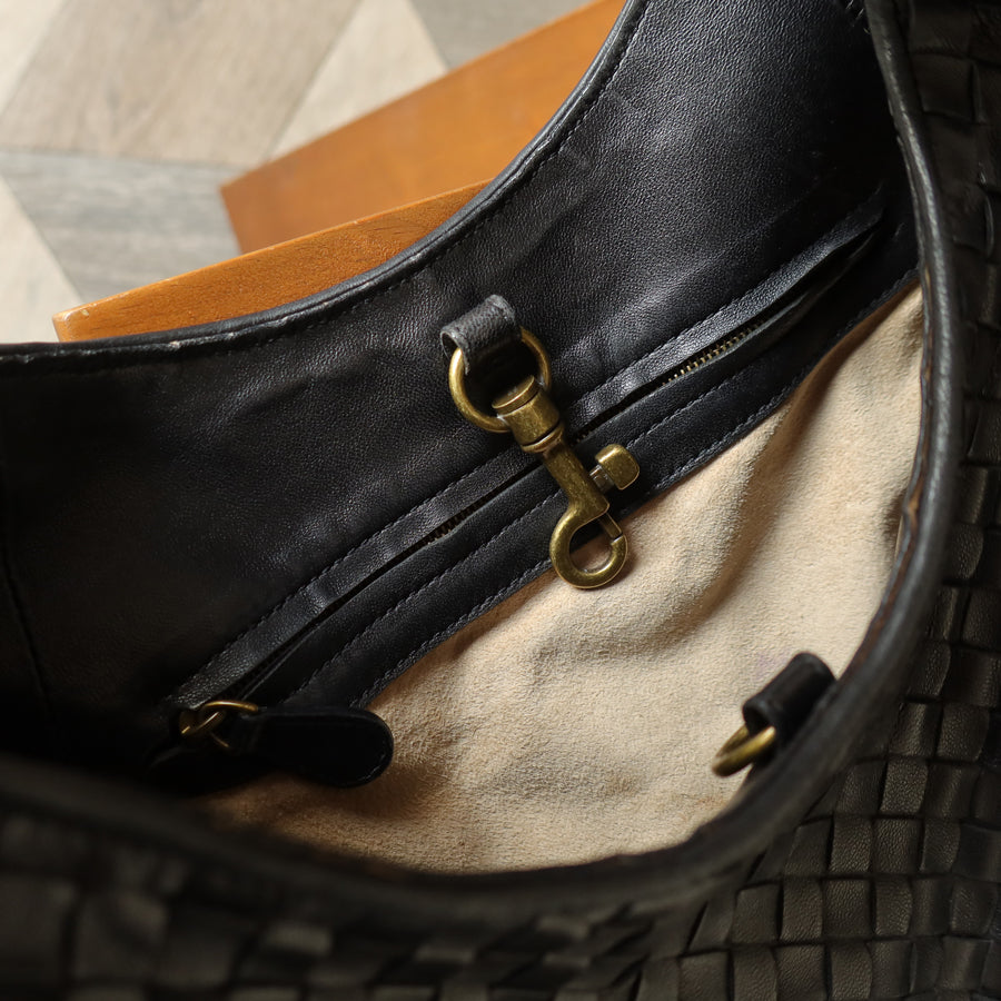 Bottega Veneta Vintage Black Intrecciato Gold Ring Medium Hobo Shoulder Bag