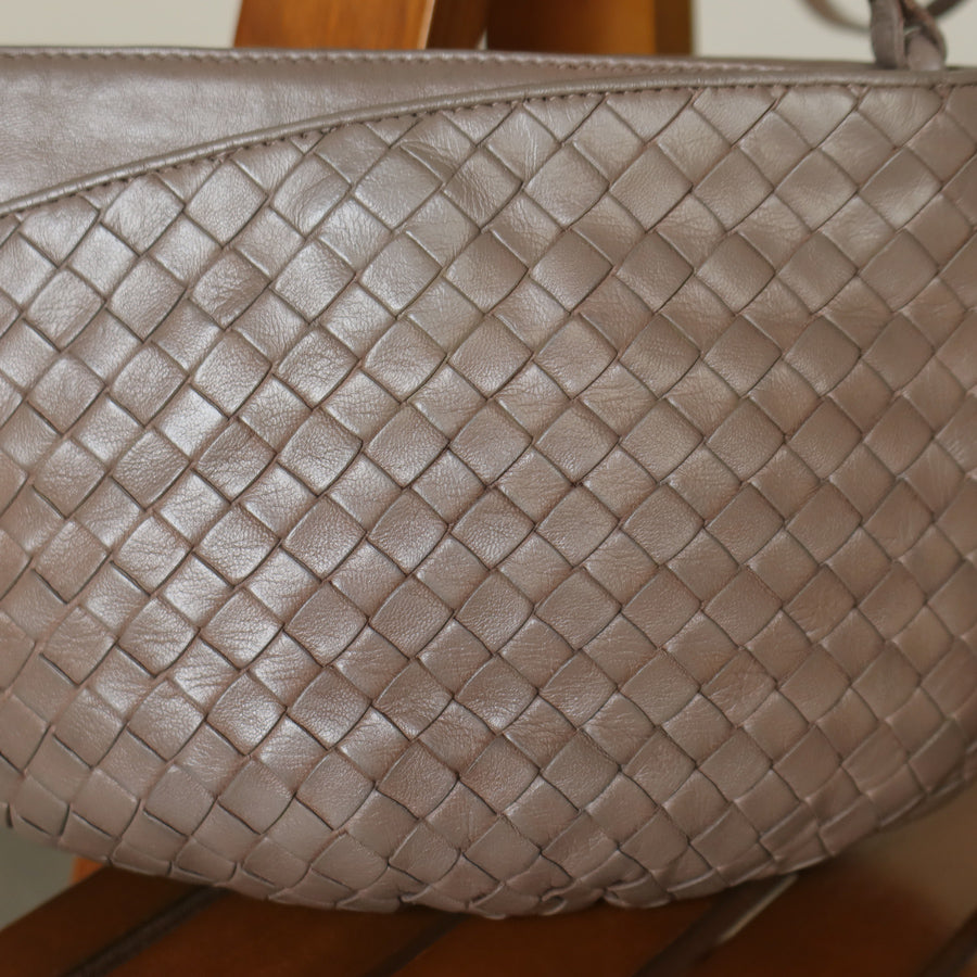 Bottega Veneta Vintage Ash Brown Intrecciato Weave Pouch Shoulder Bag