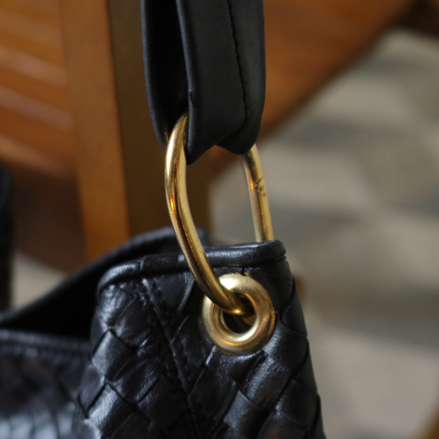 Bottega Veneta Vintage Black Intrecciato Mismatch Rings Hobo Shoulder Bag
