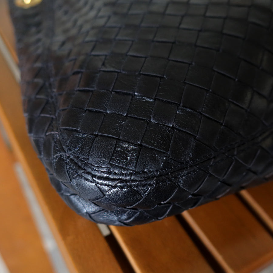 Bottega Veneta Vintage Black Intrecciato Mismatch Rings Hobo Shoulder Bag