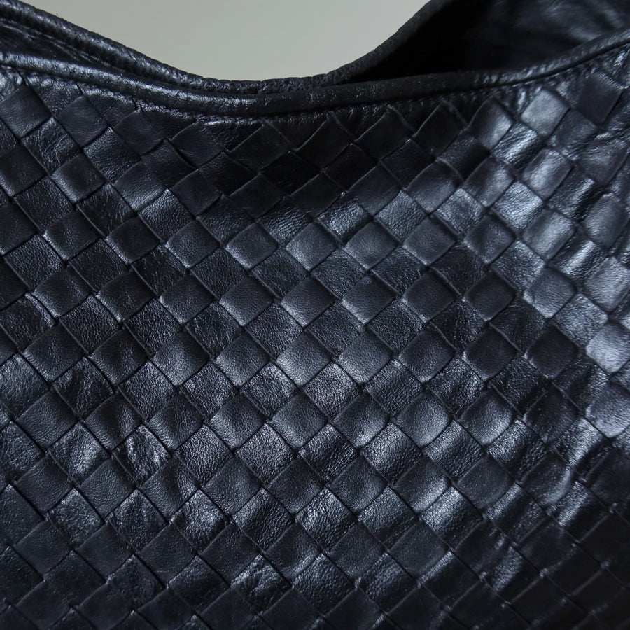 Bottega Veneta Vintage Black Intrecciato Mismatch Rings Hobo Shoulder Bag