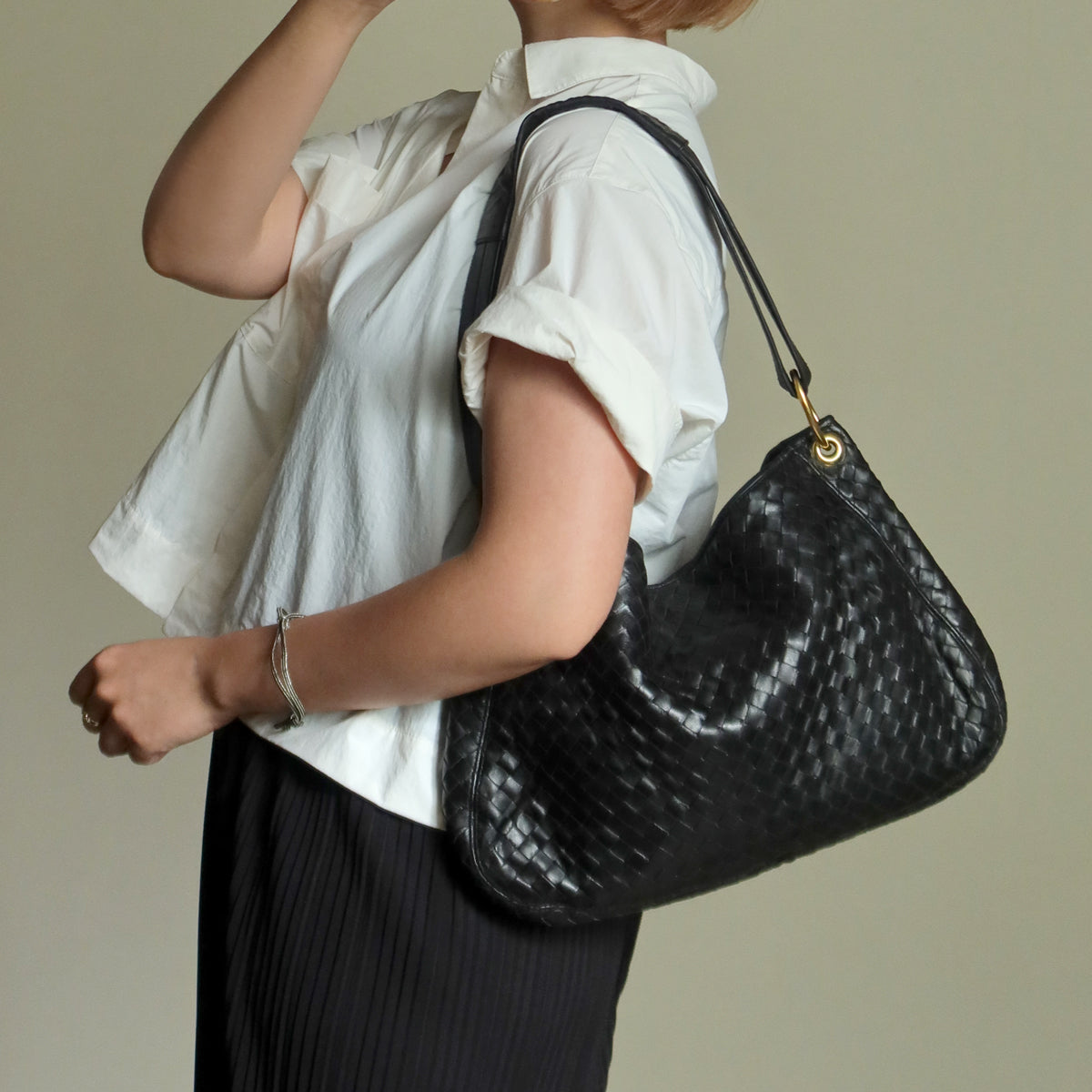 Bottega Veneta Vintage Black Intrecciato Mismatch Rings Hobo Shoulder Bag