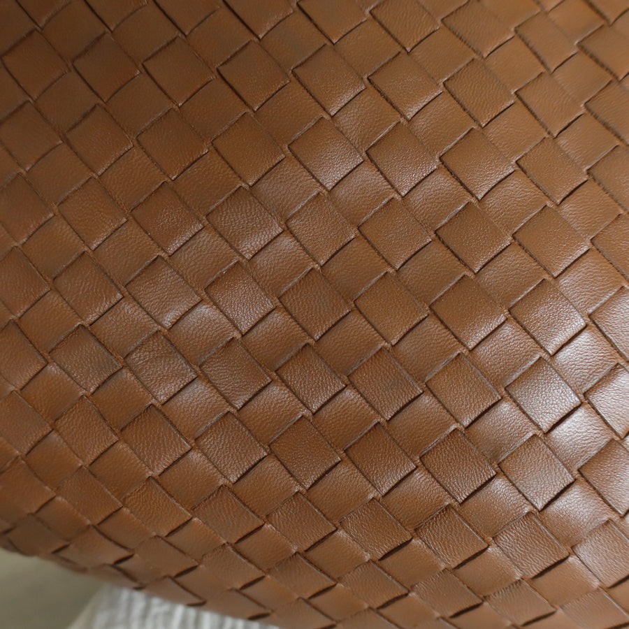 Bottega Veneta Vintage Caramel Brown Intrecciato Campana Hobo Shoulder Bag M