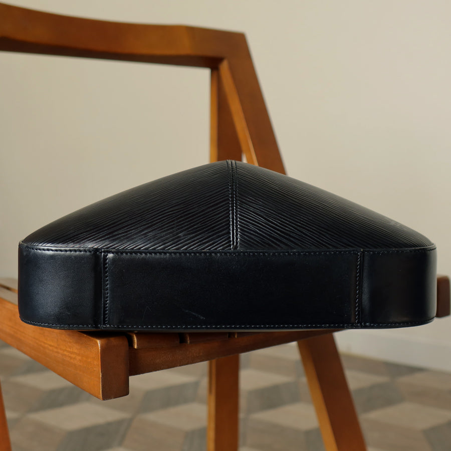 Louis Vuitton Vintage Black Epi Leather Buckle Shoulder Bag