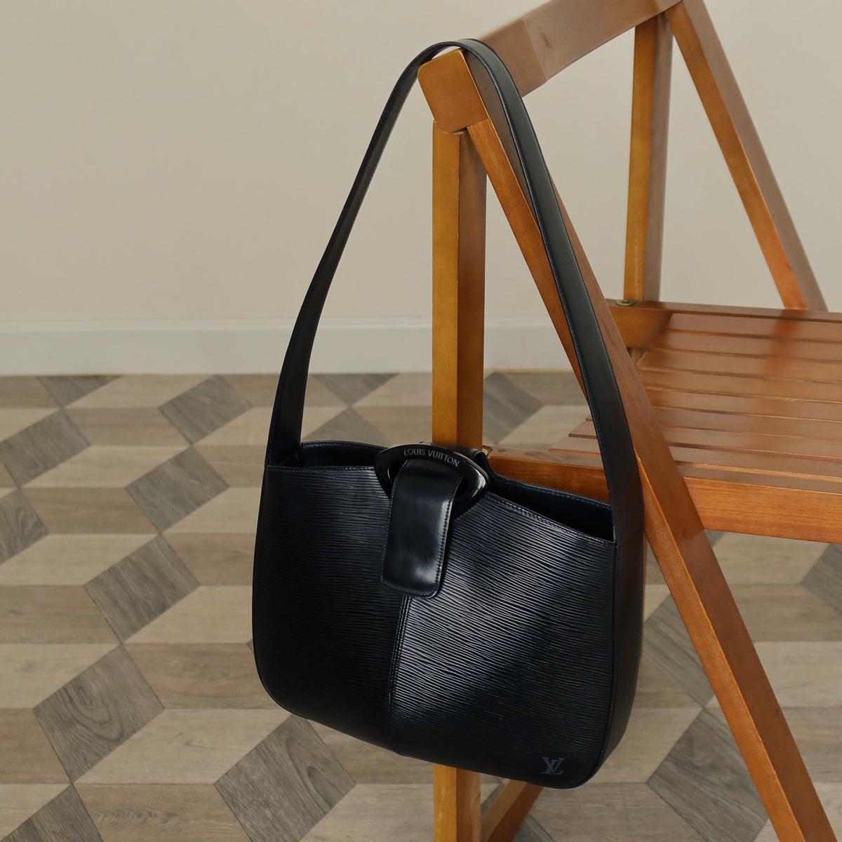 Louis Vuitton Vintage Black Epi Leather Buckle Shoulder Bag