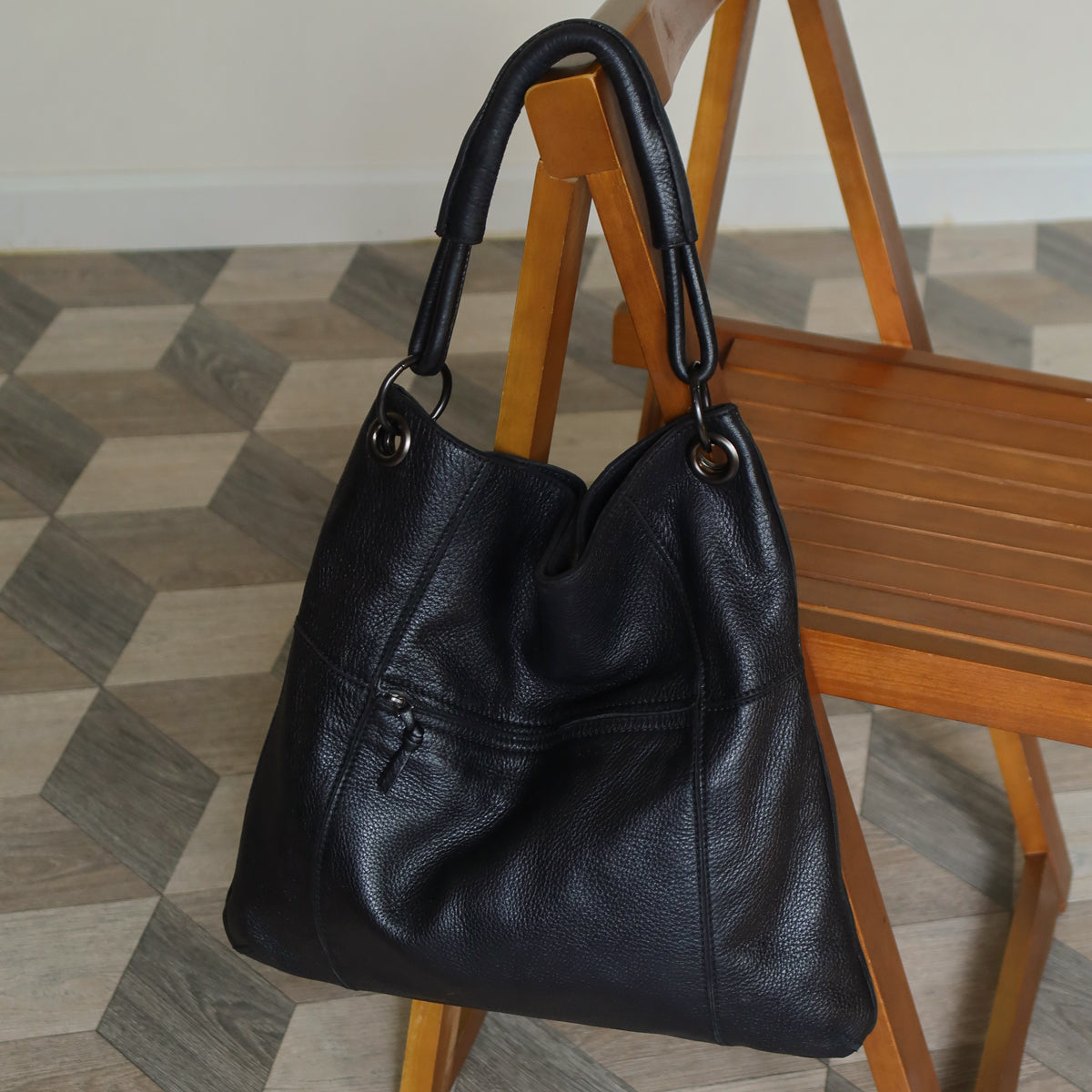 Bottega Veneta Vintage Black Grained Leather Cross Stitching Shoulder Bag