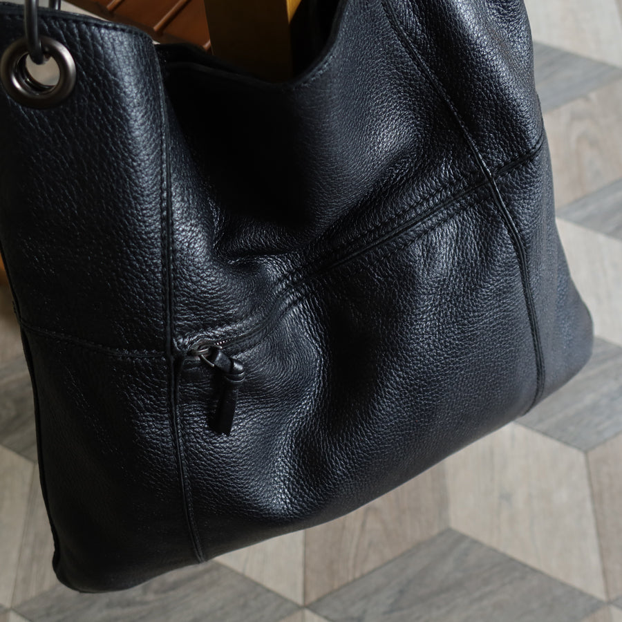 Bottega Veneta Vintage Black Grained Leather Cross Stitching Shoulder Bag