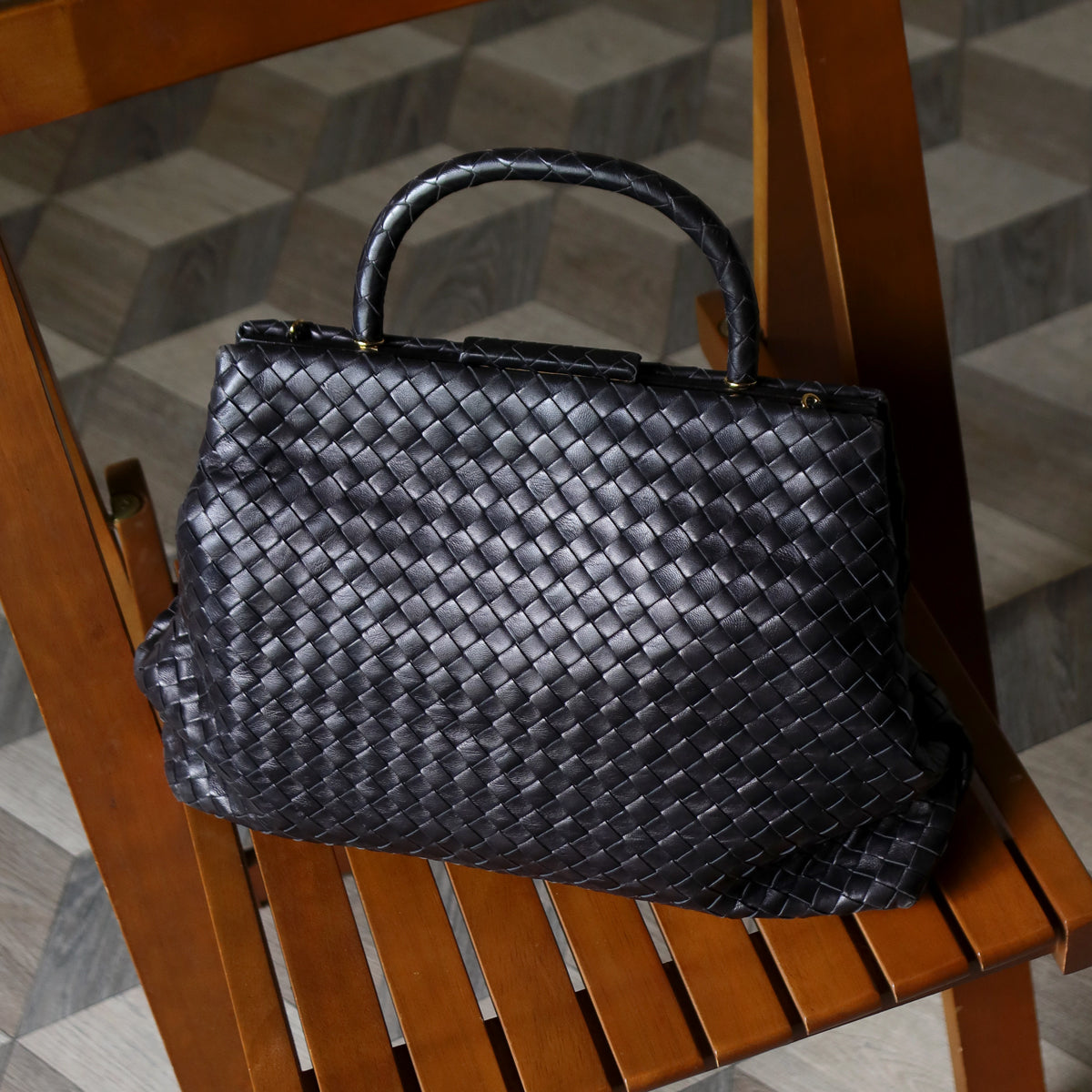 Bottega Veneta Vintage Black Intrecciato Kiss Lock 2way Bag