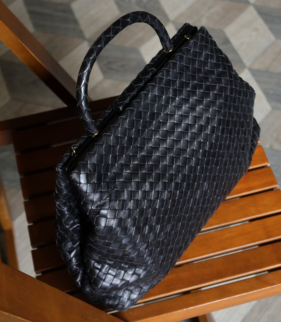 Bottega Veneta Vintage Black Intrecciato Kiss Lock 2way Bag