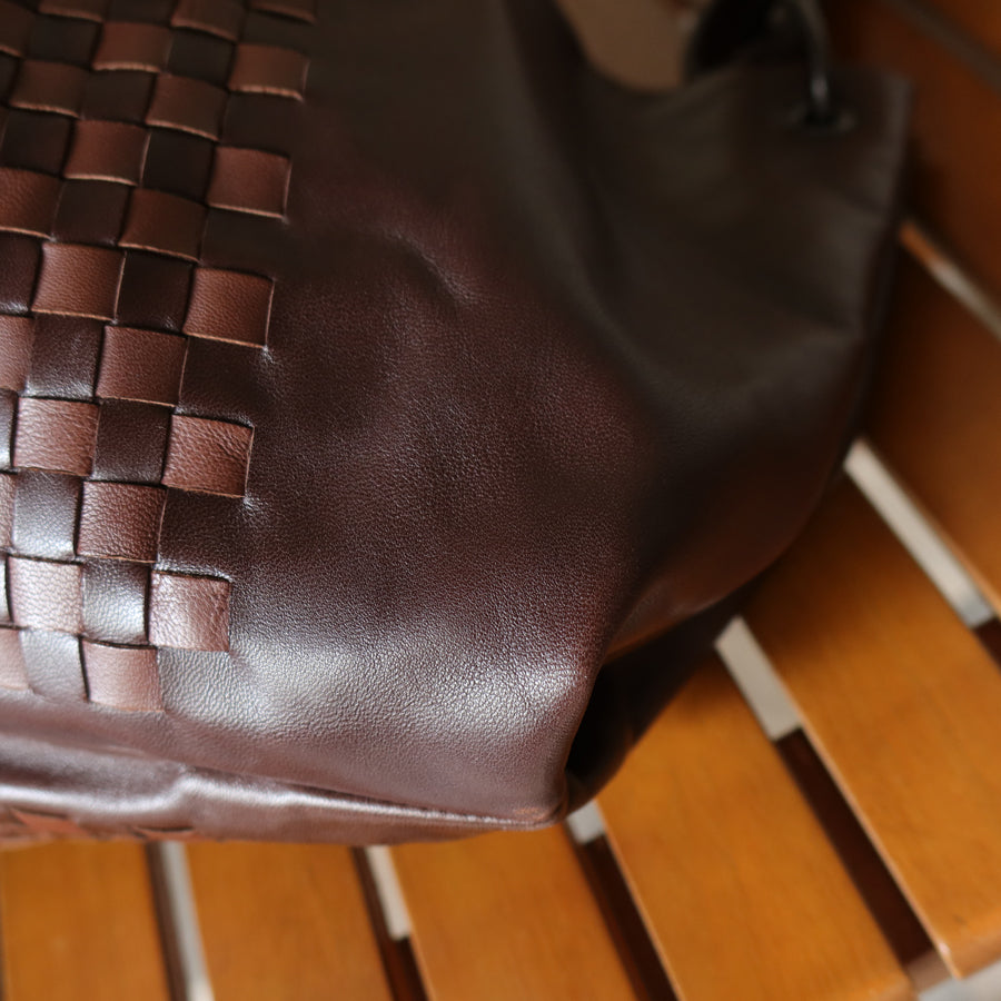 Rare Bottega Veneta Brown Dual tone Intrecciato Weave Shoulder Bag