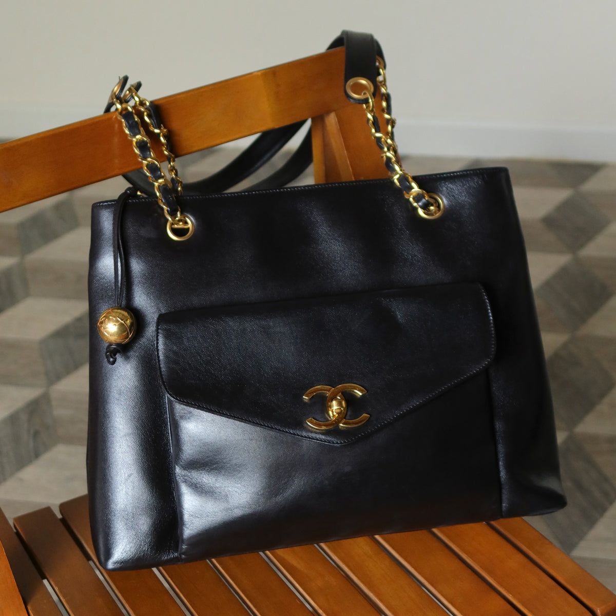Chanel Vintage Black Lambskin CC Turn lock Pocket CC charm Large Shoulder Bag
