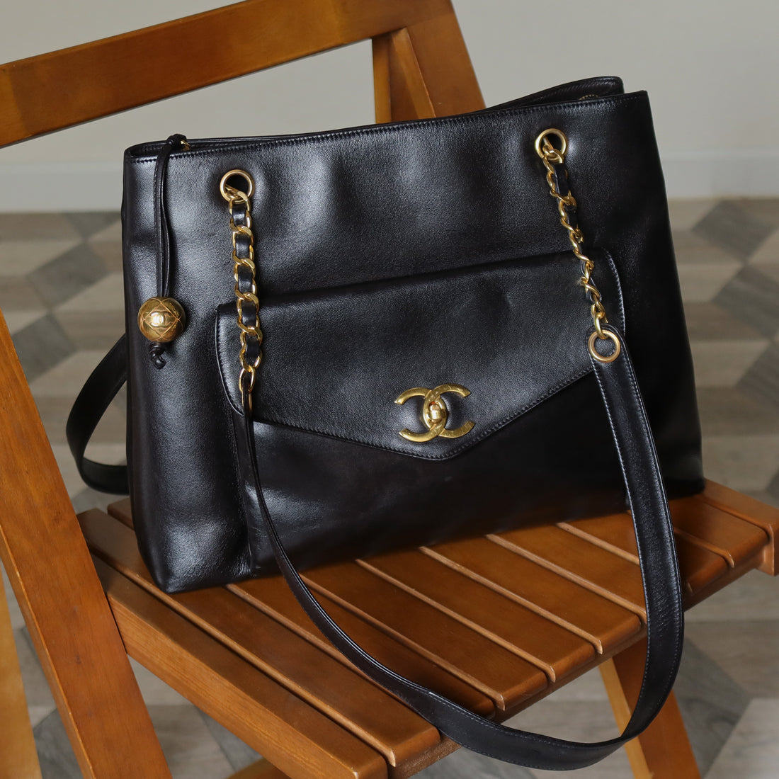 Chanel Vintage Black Lambskin CC Turn lock Pocket CC charm Large Shoulder Bag