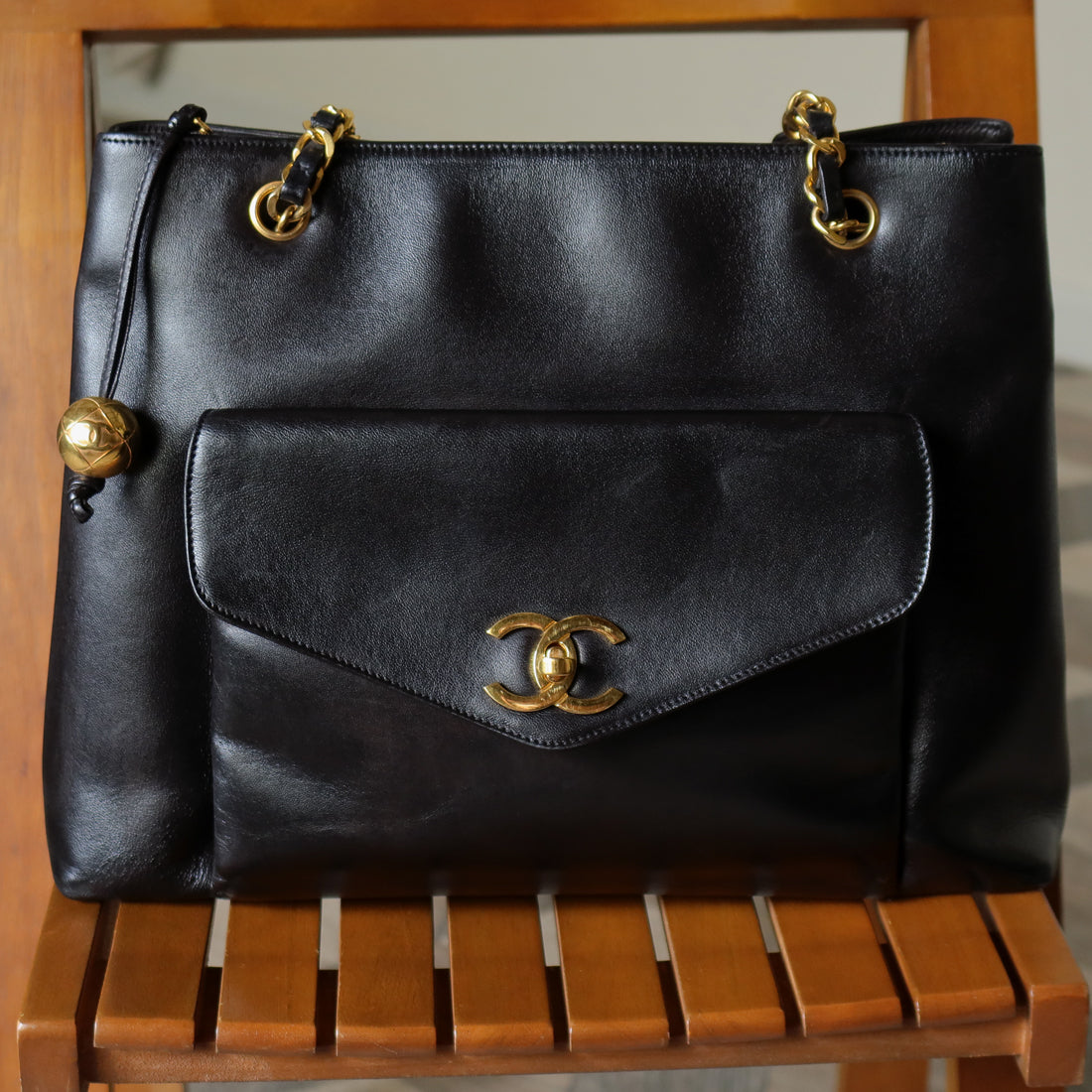 Chanel Vintage Black Lambskin CC Turn lock Pocket CC charm Large Shoulder Bag