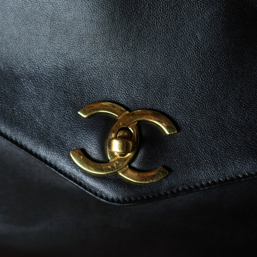Chanel Vintage Black Lambskin CC Turn lock Pocket CC charm Large Shoulder Bag