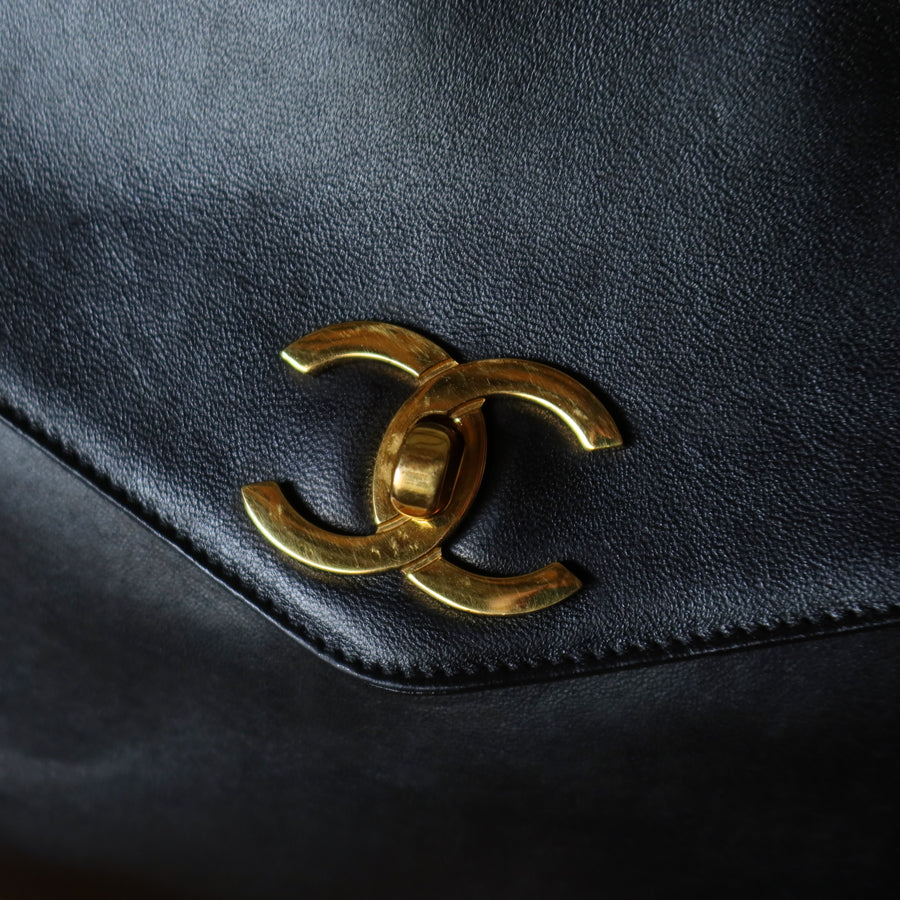 Chanel Vintage Black Lambskin CC Turn lock Pocket CC charm Large Shoulder Bag