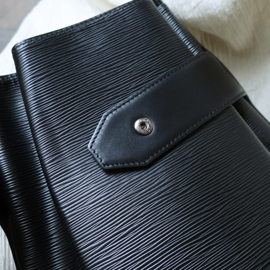 Louis Vuitton Vintage Black Epi Leather Flap Bucket Shoulder Bag