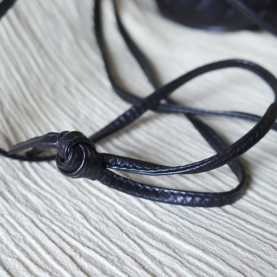 Rare Bottega Veneta Vintage Intrecciato Weave Oval Bucket Crossbody Sling Bag