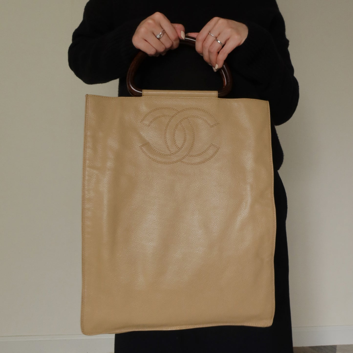 Chanel Vintage Beige Caviar Leather CC Tortoise Top Handle Bag