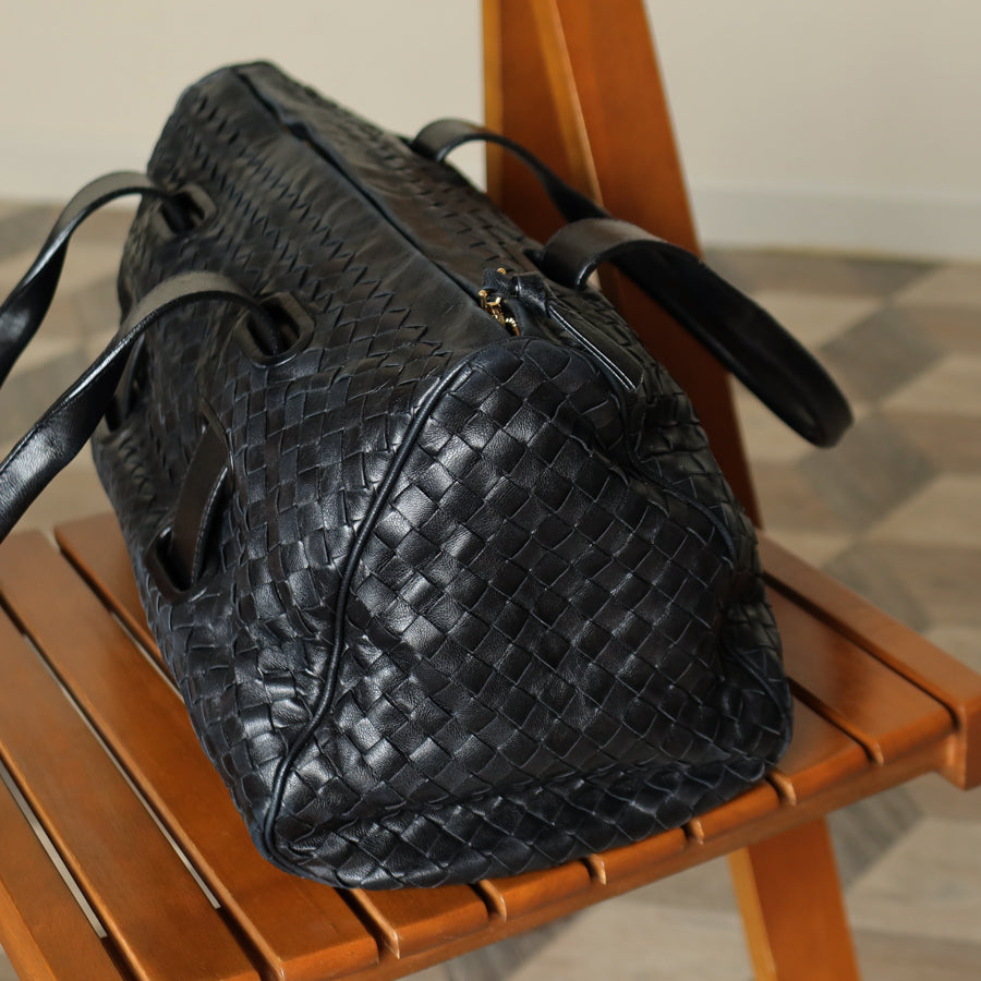 Bottega Veneta Vintage Black Intrecciato Weave Leather Strap detail Shoulder Bag