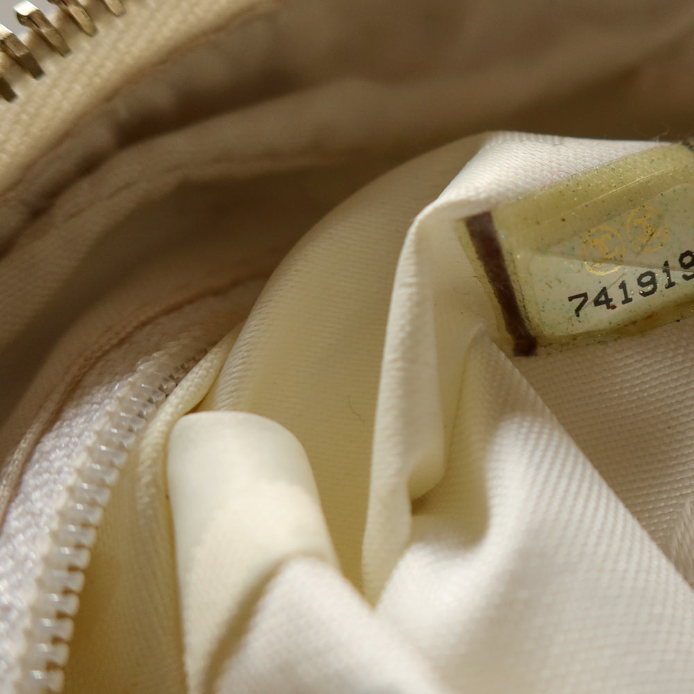 Chanel Vintage White Caviar Leather Hobo Coco Mark Shoulder Bag