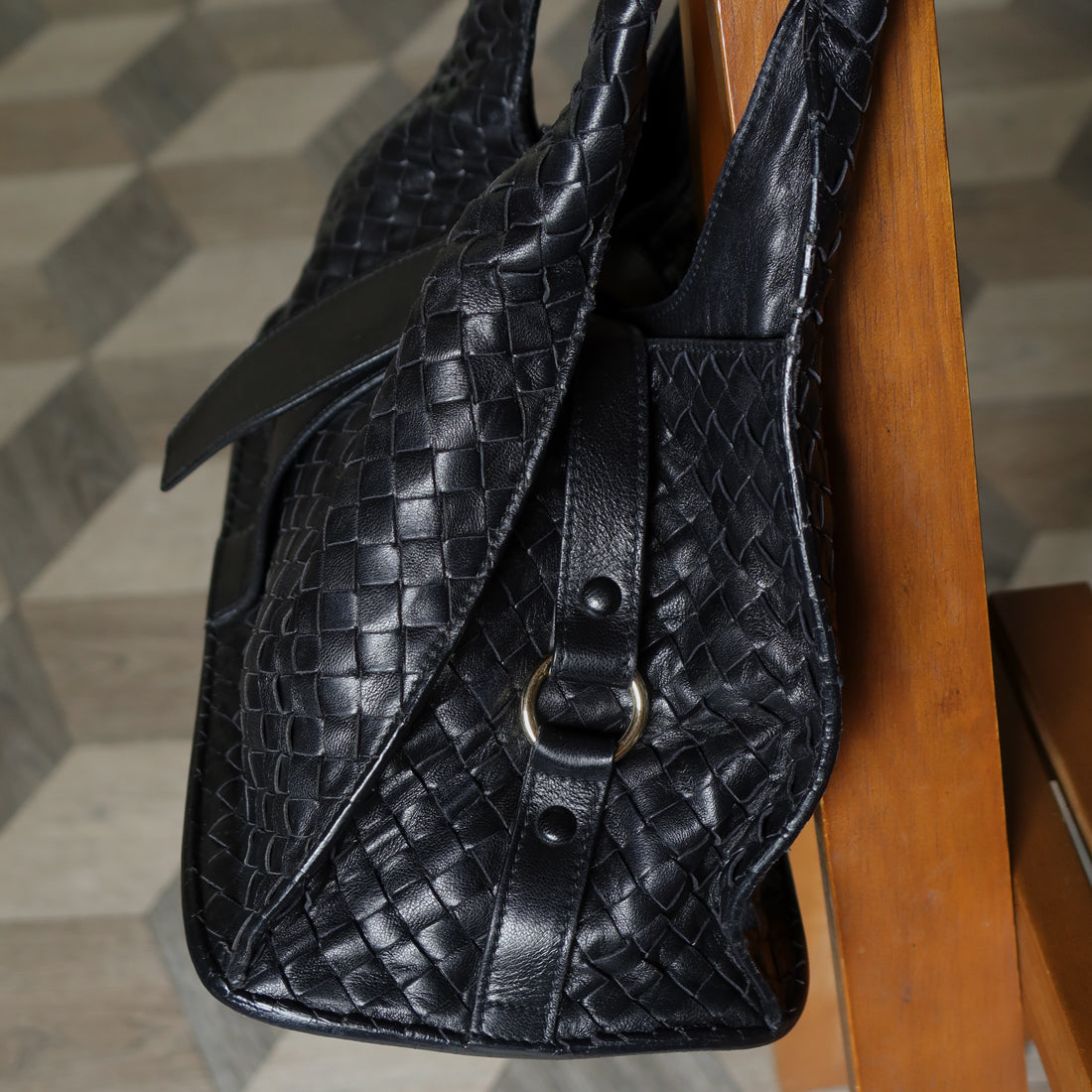 Bottega Veneta Vintage Black Intrecciato Leather Belt Hobo Shoulder Bag