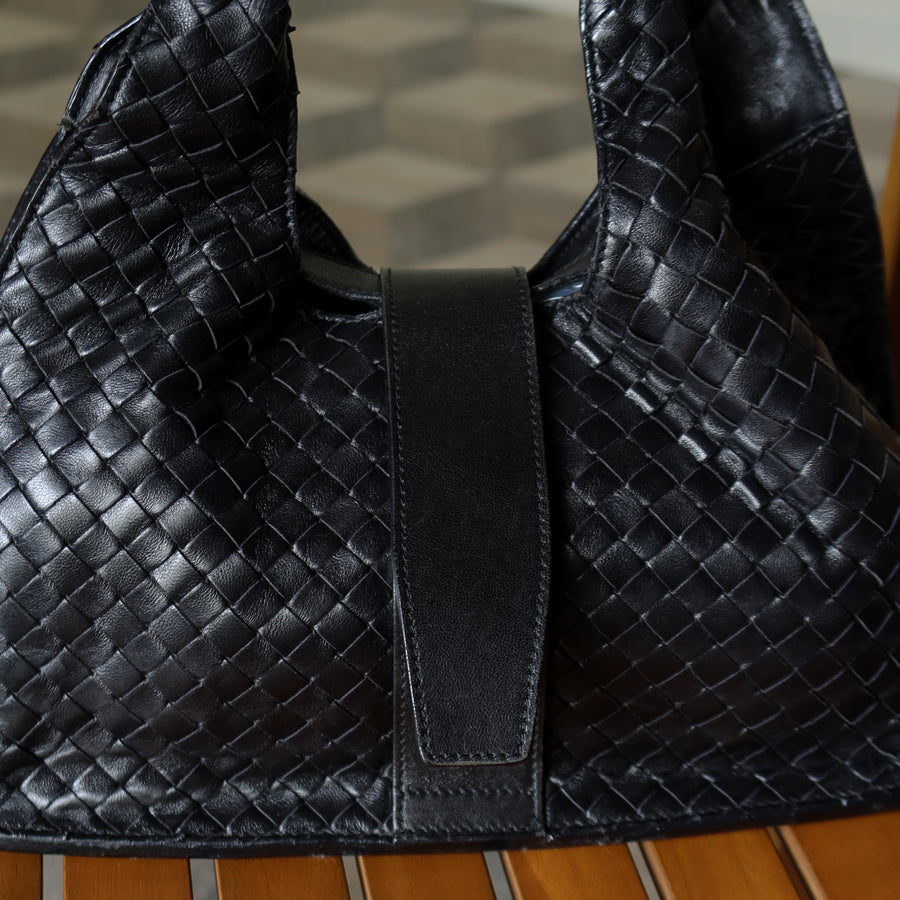 Bottega Veneta Vintage Black Intrecciato Leather Belt Hobo Shoulder Bag