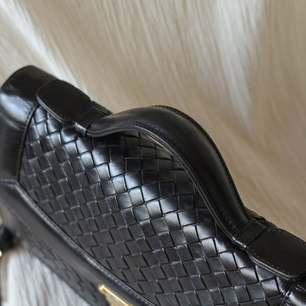 Rare Bottega Veneta Vintage Black Intrecciato Leather Turn lock Shoulder Bag