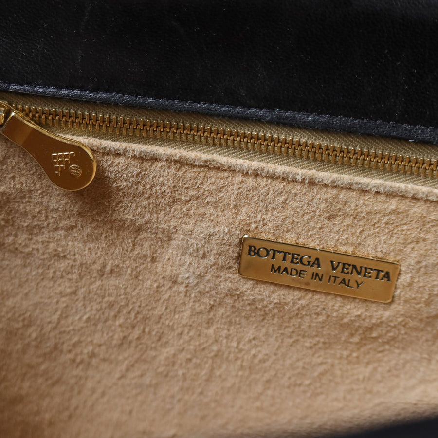 Rare Bottega Veneta Vintage Black Intrecciato Leather Turn lock Shoulder Bag