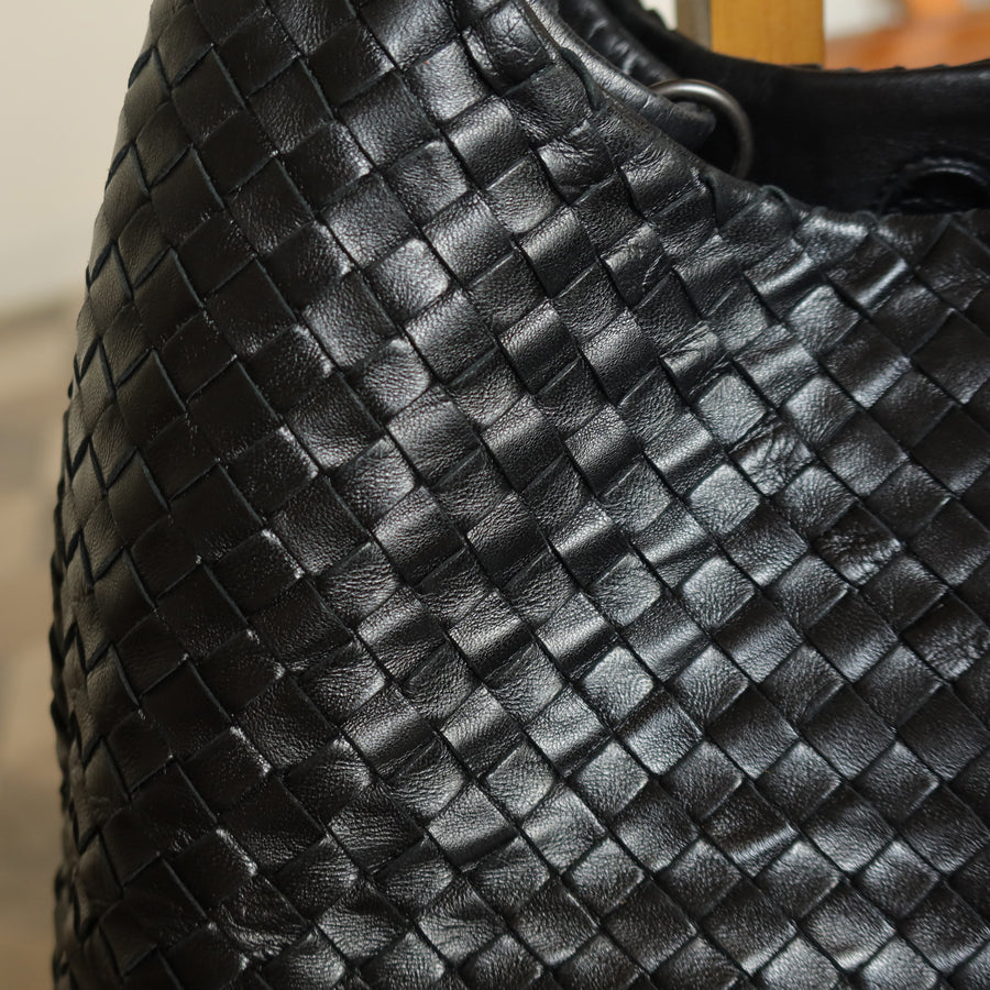 Bottega Veneta Vintage Black Medium Intrecciato Hobo Shoulder Bag