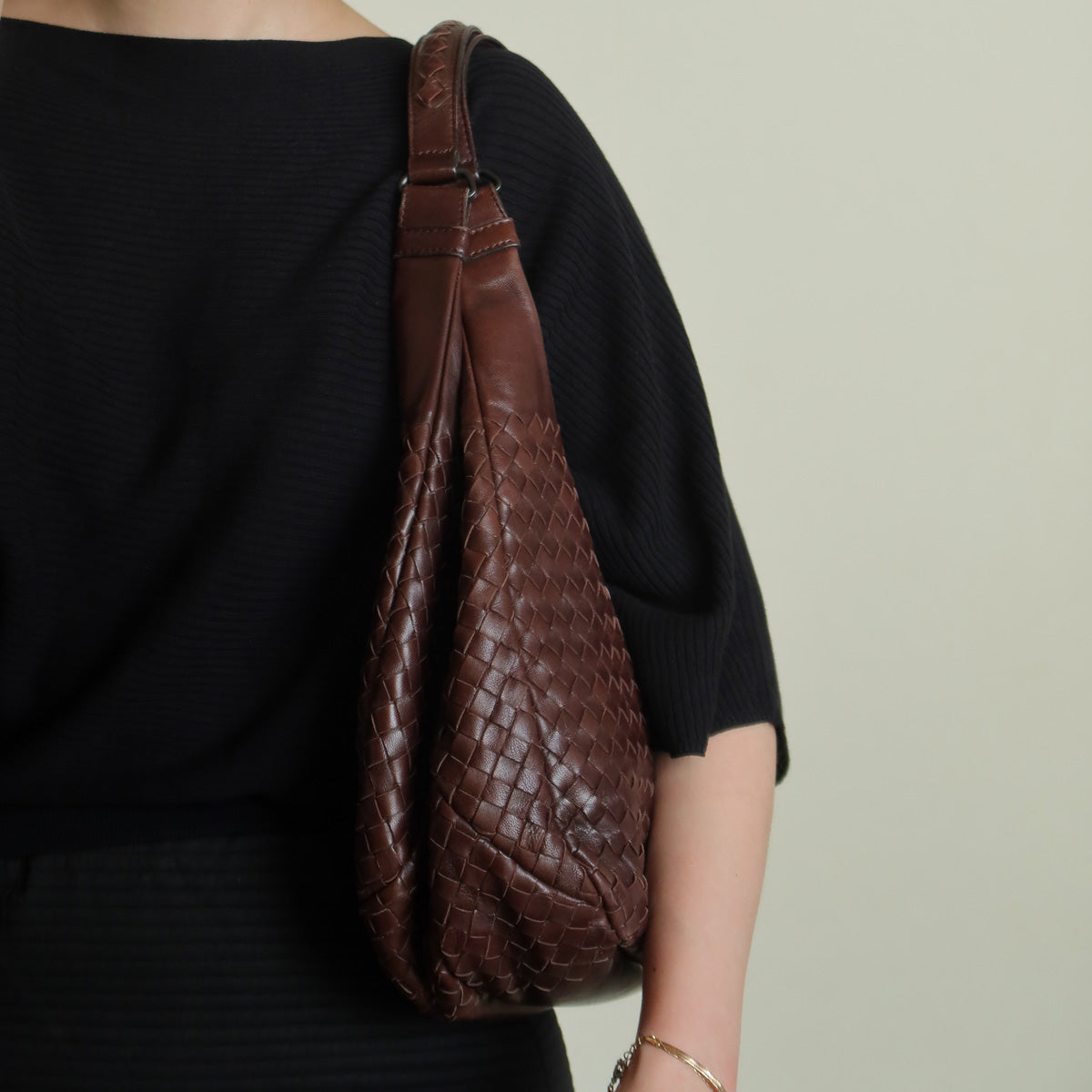 Bottega Veneta Vintage Dark Brown Medium Intrecciato Hobo Tote Bag M
