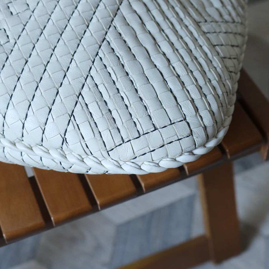 Bottega Veneta Vintage White Navy stitching Intrecciato Veneta Hobo Shoulder Bag