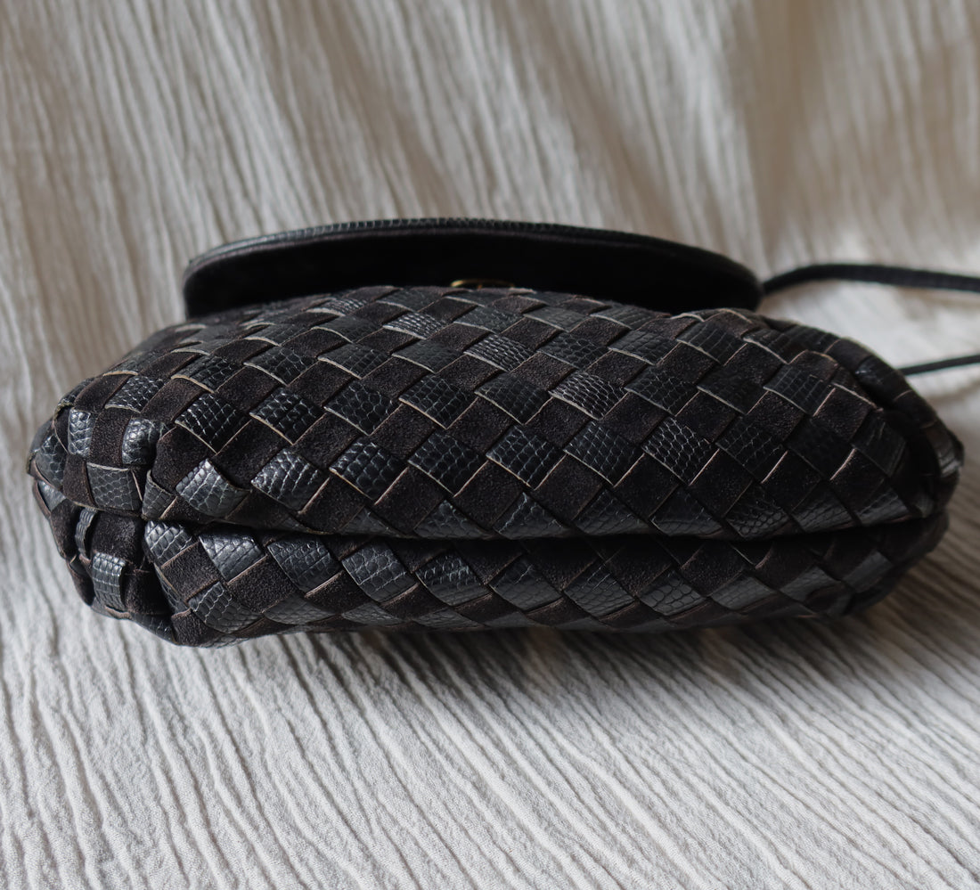 Bottega Veneta Vintage Black Leather Intrecciato Weave Pouch Shoulder Bag