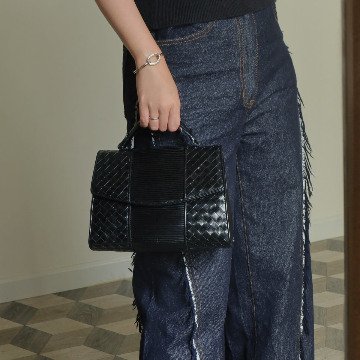 Bottega Veneta Vintage Black Glossy Leather Intrecciato Weave Top Handle Bag