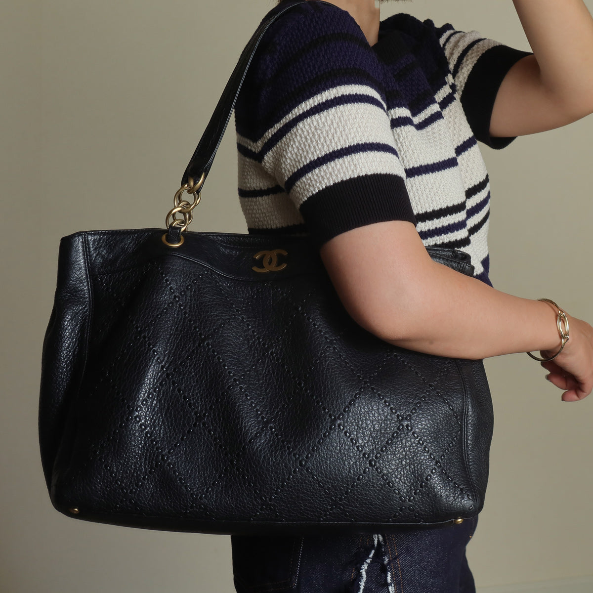 Chanel Vintage Black Diamond Stitched CC mark Large Shoulder Tote Bag