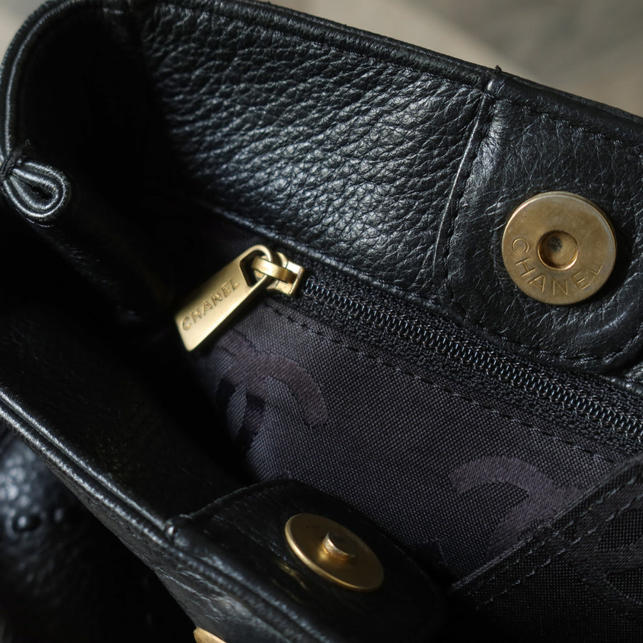 Chanel Vintage Black Diamond Stitched CC mark Large Shoulder Tote Bag