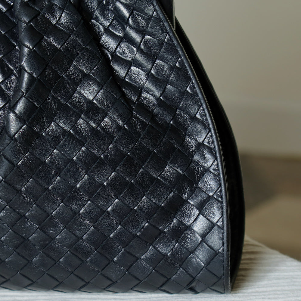 Bottega Veneta Vintage Black Intrecciato Weave Kiss Lock 2way Crossbody Bag