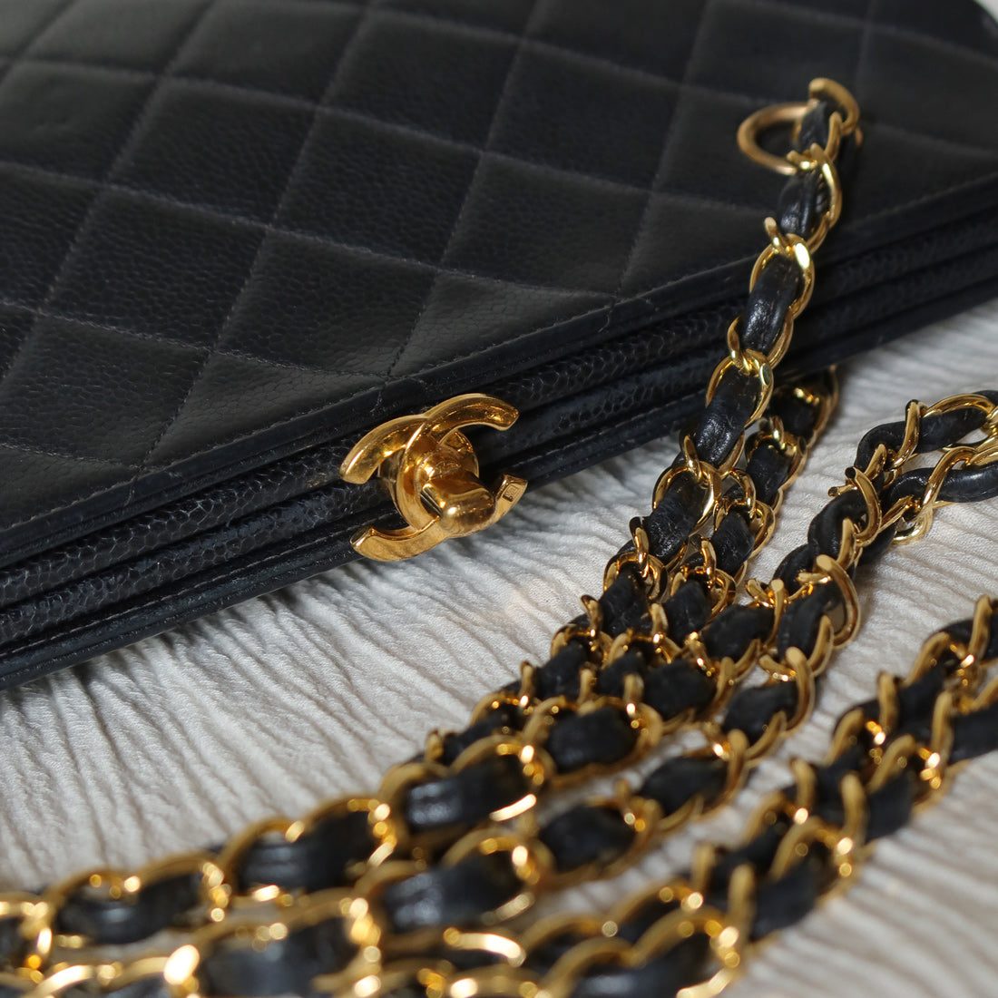 Vintage Chanel Black Caviar Leather Matelassé CC Turn lock Double Chain Shoulder Bag