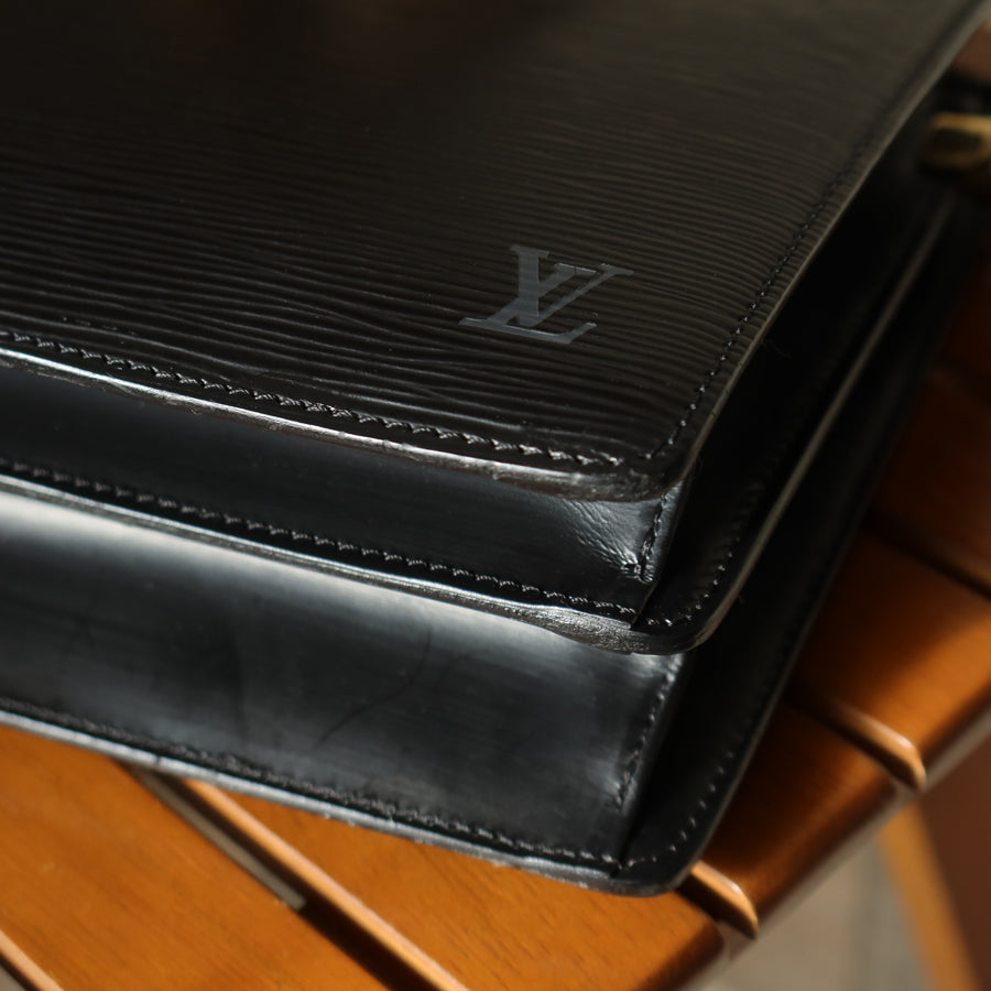 Louis Vuitton Vinage Black Epi Leather Capuchin Shoulder Bag