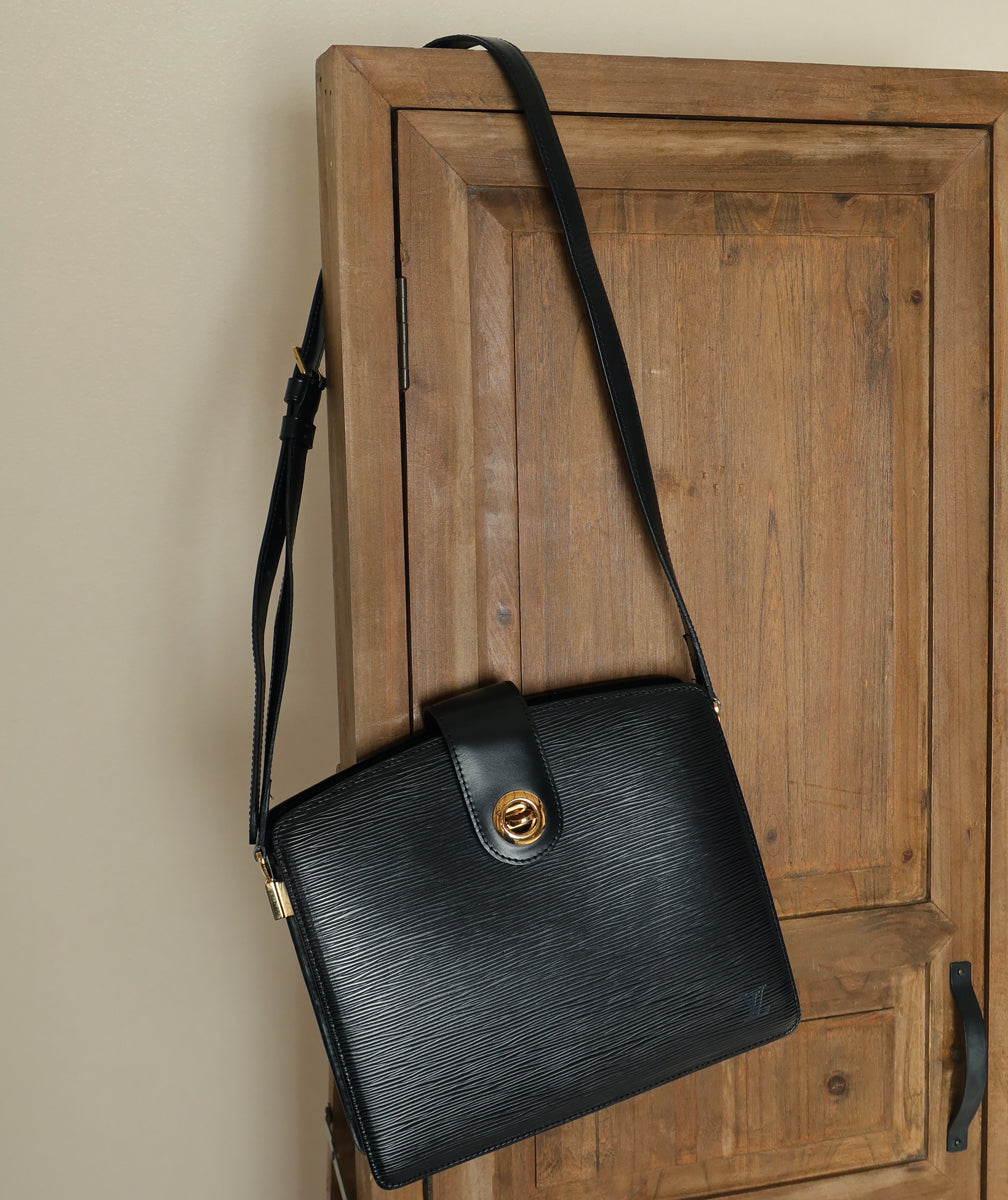 Louis Vuitton Vinage Black Epi Leather Capuchin Shoulder Bag