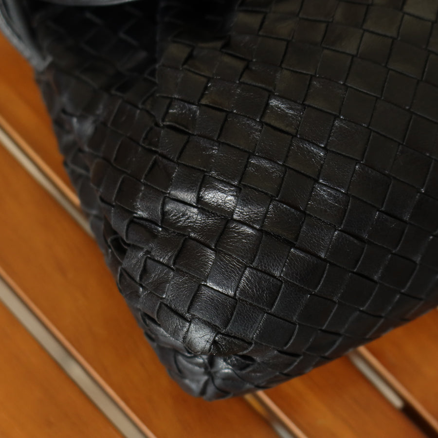 Bottega Veneta Vintage Black Intrecciato Weave Pouch Crossbody Shoulder Bag
