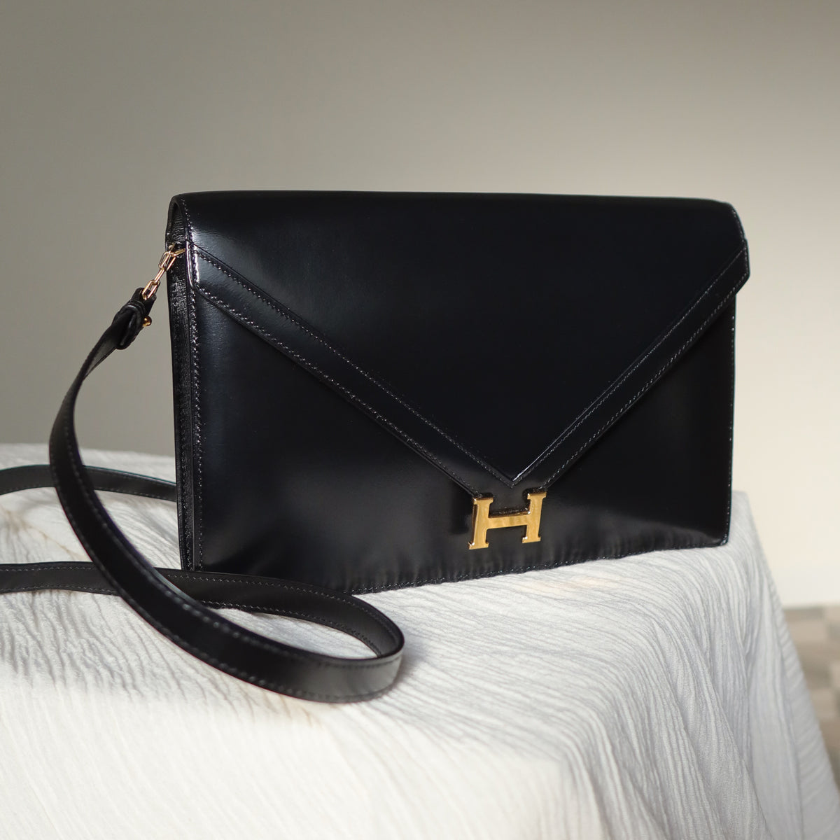 Vintage Hermès Black Box Calf Leather Lydie 2-way Clutch Bag