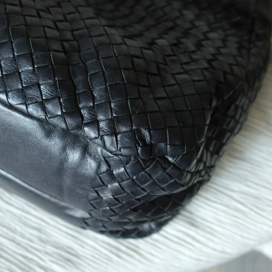 Bottega Veneta Vintage Black Leather Intrecciato Campana Hobo Shoulder Bag N
