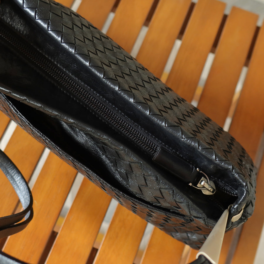 Bottega Veneta Vintage Black Leather Intrecciato Sardine Pochette Shoulder Bag