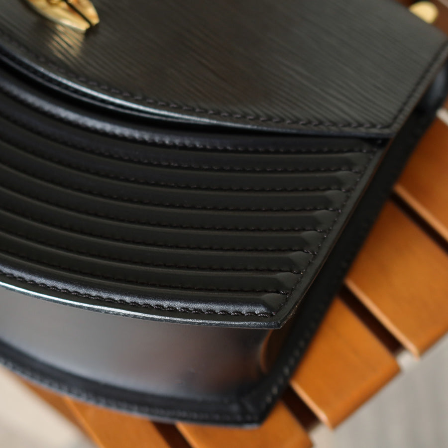 Louis Vuitton Vintage Black Epi Leather Tilsitt Gold turn lock 2way Shoulder Bag